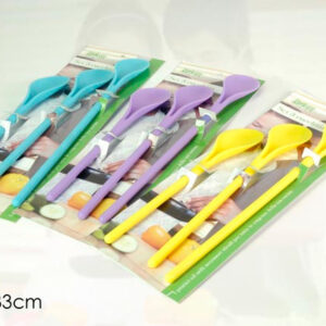 SET THREE PLASTIC TEASPOONS 630492
