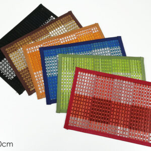 BAMBOO TABLE MATS 30 X 45CMS 070793