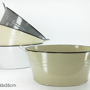 METAL OVAL BASIN W/HANDLES 101848