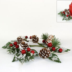 Pine cone and berry candle ring, 20 cm