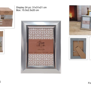 Photo Frame 10 × 15cm, Silver, in Display